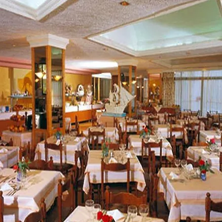 Evi Hotel 2*